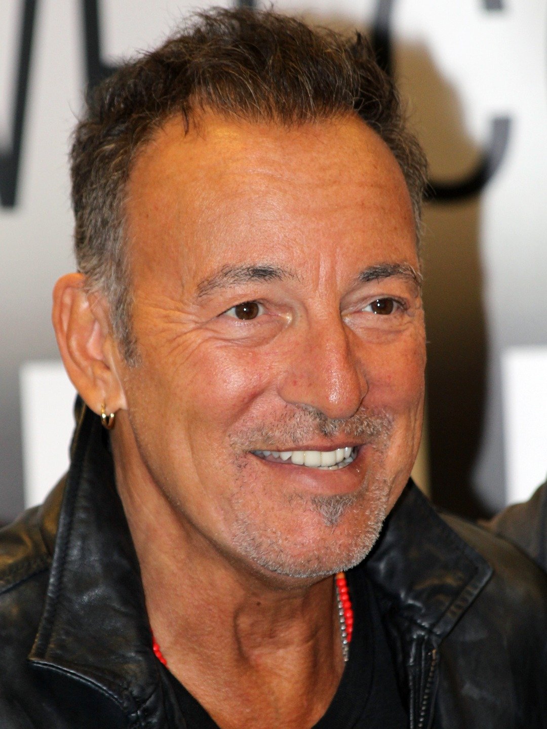 How tall is Bruce Springsteen?